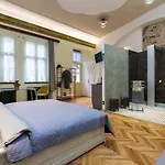 Nebovidy I - Historic Centre - Terrace - Air Conditioning Apartamento