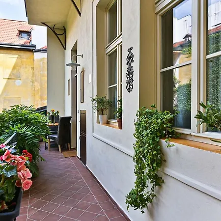 Nebovidy I - Historic Centre - Terrace - Air Conditioning *