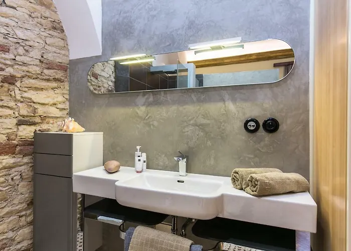 Apartamento Nebovidy I - Historic Centre - Terrace - Air Conditioning