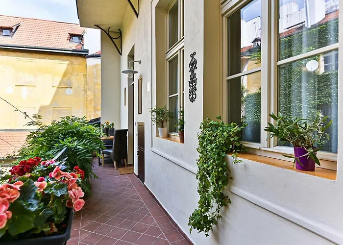 Nebovidy I - Historic Centre - Terrace - Air Conditioning *